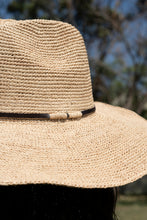 Charger l'image dans la galerie, AZIZ Black Leather Chapeau