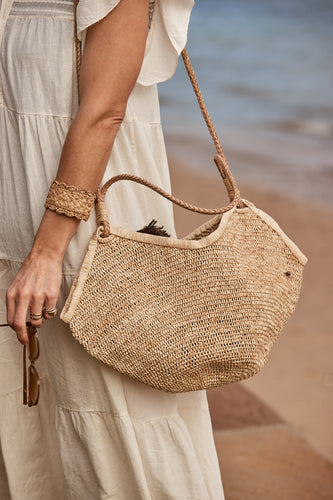 AINA M Sac